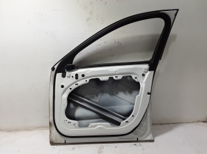 VOLVO XC60 (2017–2026) Esiuks 31479282 - 3