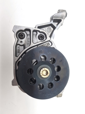Volkswagen Golf VII (2012–2026) Ölpumpe 04L145208H - 3