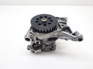 Volkswagen Golf VII (2012–2026) Ölpumpe 04L145208H - 7