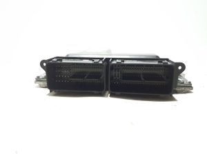VOLVO XC60 (2017–2026) Engine control unit 32253221 - 3