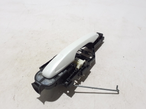 VOLVO XC60 (2017–2026) Front door external opening handle and its details - 3