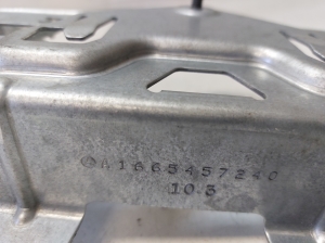 Mercedes Benz ML-Class 166 (2011–2015) Sonstiger Halter A1665457240 - 3