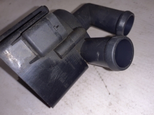 VOLVO XC60 (2017–2026) Auxiliary water pump 32324816 - 3