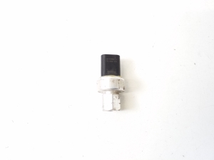 A/C condenser sensor - 68156982AA