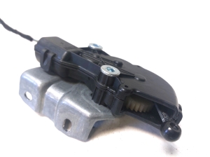 Mercedes Benz GL-Class 166 (2012–2015) Rear fork windshield motor A1666700004 - 4
