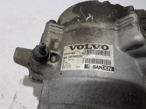 VOLVO XC60 (2017–2026) A/C compressor 32241464 - 4