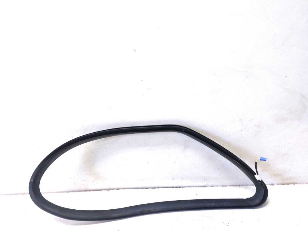 Mercedes Benz GL-Class 166 (2012–2015) Rear quarter glass seal A1666700239 Mercedes Benz GL-Class 166 (2012–2015) Rear quarter glass seal A1666700239