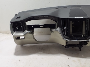VOLVO XC60 (2017–2026) Armaturenbrett 32219897 - 4