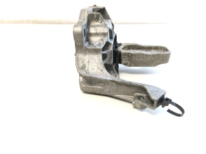 Opel Corsa F (2019–2026) Engine mount 9824312980 - 6