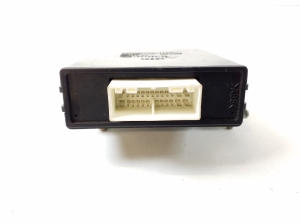 LEXUS LS (2000–2006) Juhtplokk 8934050020 - 3