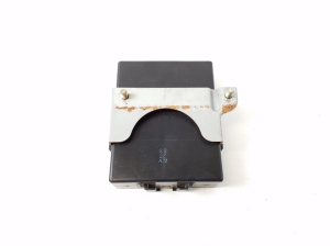 LEXUS LS (2000–2006) Juhtplokk 8934050020 - 3