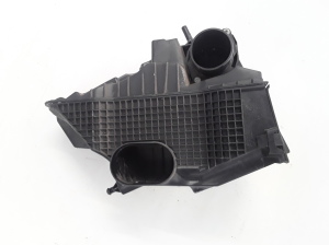   Air filter housing 