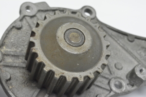 Ford Fusion (2002–2005) Water pump 26739300 - 4