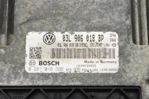 Skoda Yeti (2009–2017) Engine control unit 03L906018BP - 3
