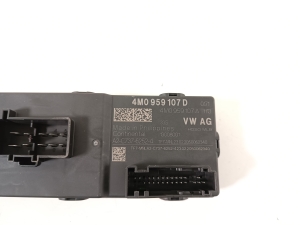 AUDI A4 B9 (2015–2026) Trunk lid control module 4M0959107D - 2
