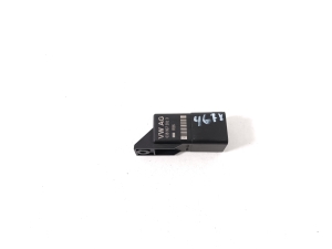 AUDI A4 B9 (2015–2026) Glow plug relay 038907281D - 2