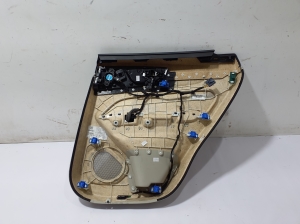VOLVO XC60 (2017–2026) Tagumise küljeukse polster 31407418 - 3