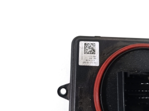 AUDI A4 B9 (2015–2026) Ksenoontulede juhtplokk 4K0941572DD - 2