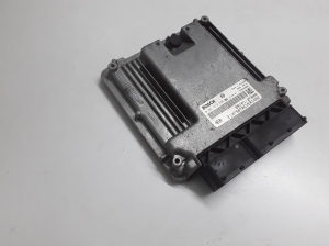 Kia Sorento (2009–2014) Engine control unit 391012F800 - 2