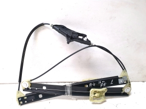 AUDI A4 B9 (2015–2026) Front door window regulator 8W0837461 - 4