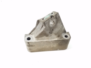 Jeep Grand Cherokee WK2 (2010–2026) Engine bracket 52124990AC - 2