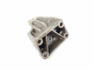 Jeep Grand Cherokee WK2 (2010–2026) Engine bracket 52124991AC - 2