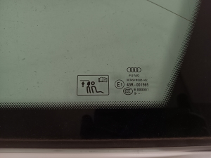 AUDI A4 B9 (2015–2026) Seitenscheibe hinten (Karosserie) 8W9845298P - 2