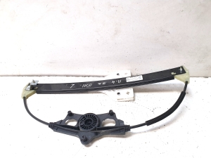 AUDI A4 B9 (2015–2026) Aizmugurējo durvju logu pacēlājs 8W0839461 - 4