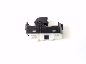 LEXUS IS (2005–2013) Schalter el. Fensterheber hinten 8403053020 - 3