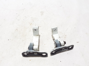   Charnière supérieure de porte arrière  - 31468521 