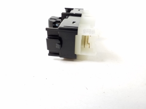 LEXUS GS (2005–2011) Priekšējo durvju stikla slēdzis 8403030110 - 3