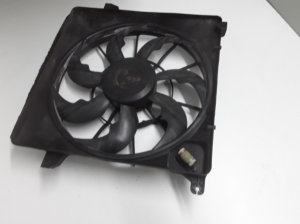 Kia Sorento (2009–2014) Intercooler radiator fan 253802P200 - 3
