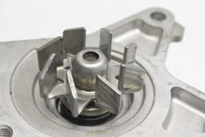 NISSAN Qashqai (2006–2013) Kühlwasserpumpe Wasserpumpe - 4