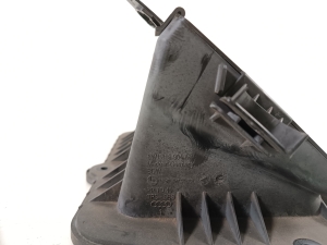 AUDI A4 B9 (2015–2026) Sonstiges Teil unter der Motorhaube 8W1819904A - 2