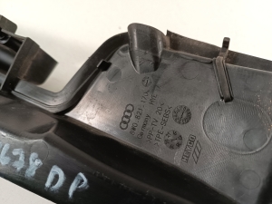 AUDI A4 B9 (2015–2026) Kapotialune kate 8W0821170C - 3