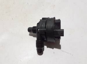 Mercedes Benz GLC-Class 254 (2022–2026) Auxiliary water pump A0005003600 - 2