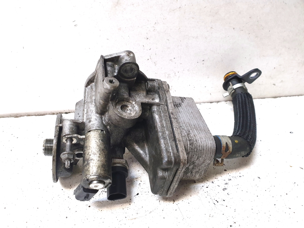 Ford Galaxy (2015–2026) Õlifiltri hoidik 9607594380 Ford Galaxy (2015–2026) Õlifiltri hoidik 9607594380