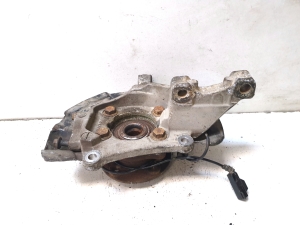 VOLVO XC70 (2000–2007) Front wheel hub 9461943 - 2