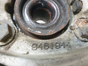 VOLVO XC70 (2000–2007) Esirumm 9461944 - 2