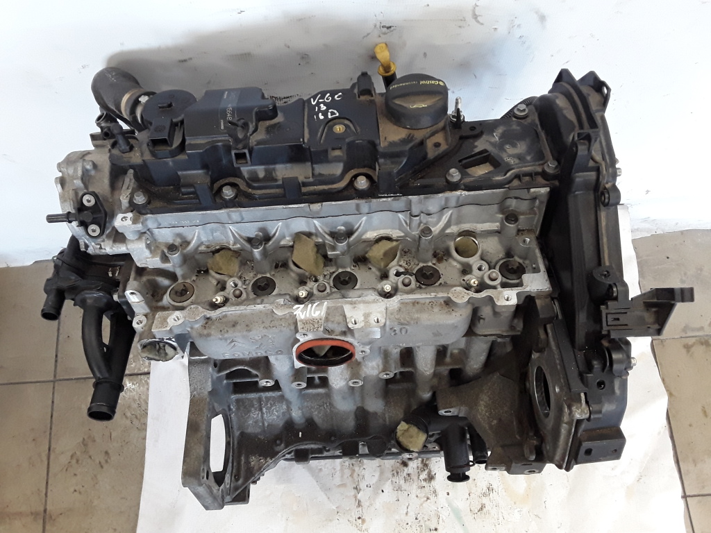 VOLVO V60 1 generation (2010-2020) Tuščias variklis D4162T 21084315