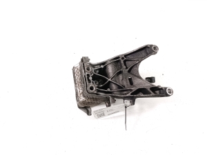 AUDI A4 B9 (2015–2026) Engine bracket 4M0199308BQ - 3