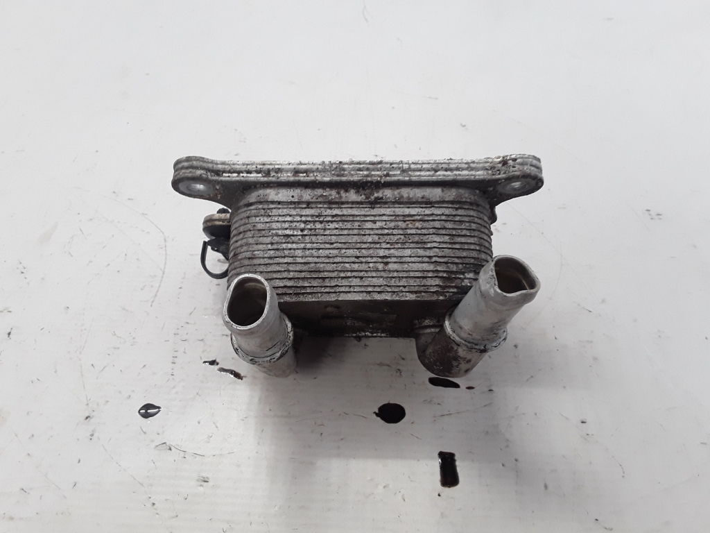 DACIA Sandero 2 generation (2013-2020) Oil Cooler 213052032R 21084314