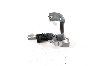   Moteur de fermeture du hayon  - 8W9827851D 