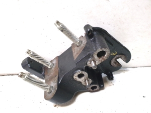Engine bracket - DS7Q6030BD
