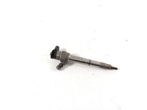   Injecteur de carburant  - 05L130277H 