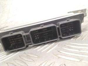 Ford Focus (2004–2011) Engine control unit 6M5112A650NC - 4