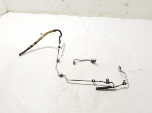Fuel injector lines - A1390700600
