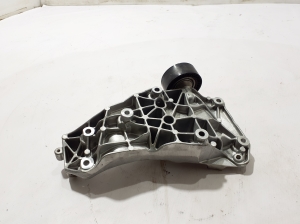 Mercedes Benz GLC-Class 254 (2022–2026) A/C compressor bracket A1391550300 - 2