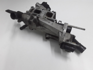 Kia Sorento (2009–2014) EGR valve 284102F000 - 4