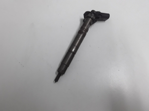 Kia Sorento (2009–2014) Injektor Einspritzdüse 338002F000 - 3